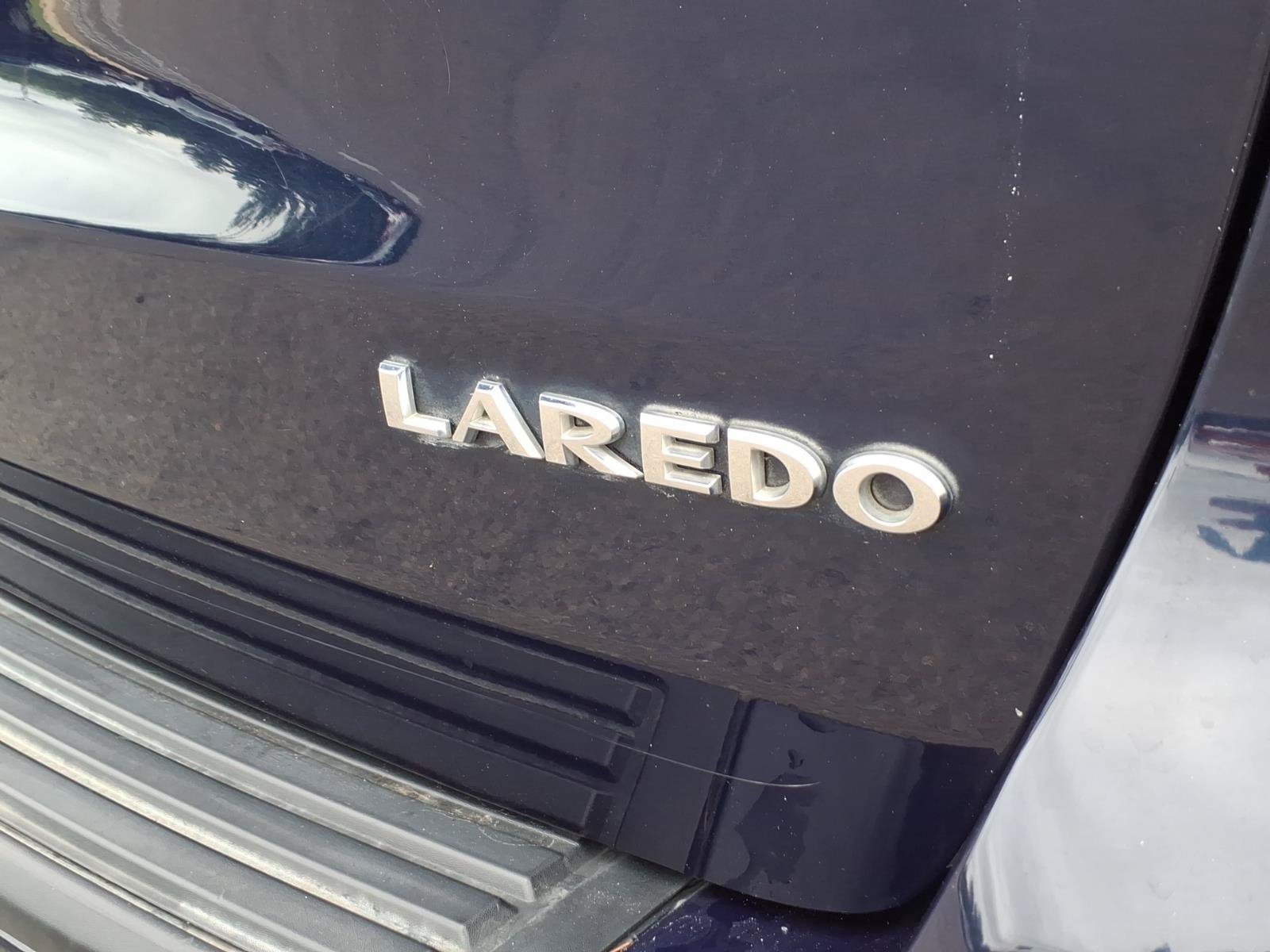 Used 2018 Jeep Grand Cherokee Laredo AWD/4WD image 26