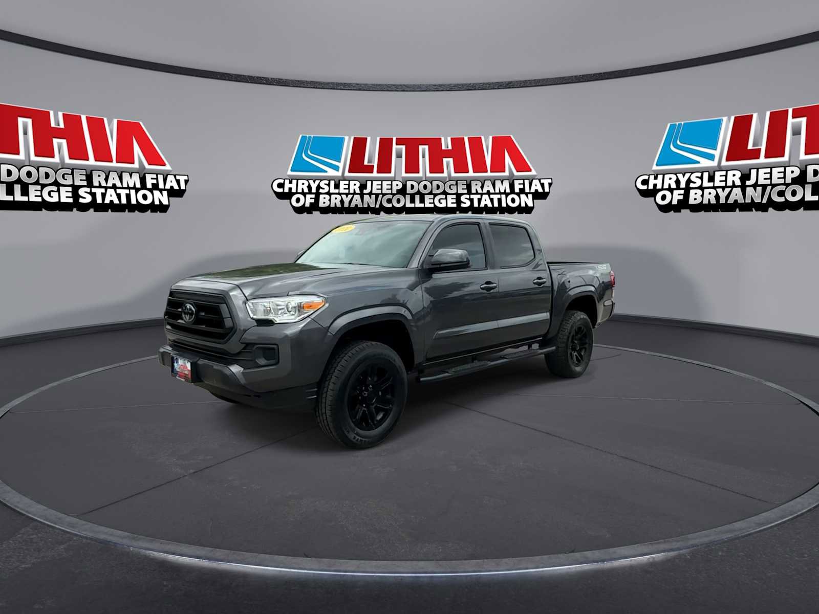 Used 2021 Toyota Tacoma SR w/ SR Convenience Package image 4
