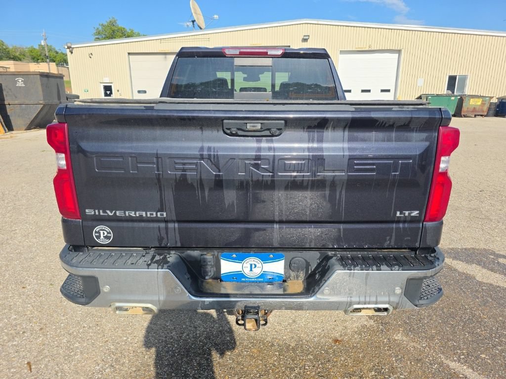 Used 2022 Chevrolet Silverado 1500 LTZ w/ LTZ Premium Package AWD/4WD image 6