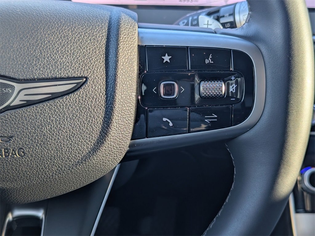 Used 2026 Genesis GV70 2.5T Select image 22
