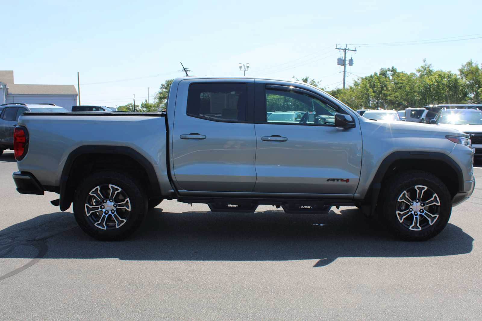 Used 2023 GMC Canyon AT4 w/ AT4 Premium Package AWD/4WD image 8