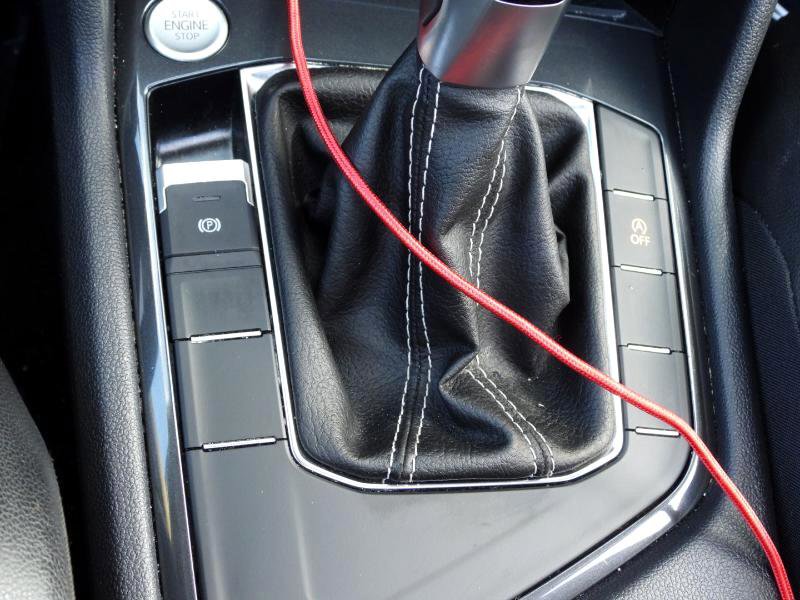 Used 2023 Volkswagen Tiguan SE w/ Panoramic Sunroof Package image 58