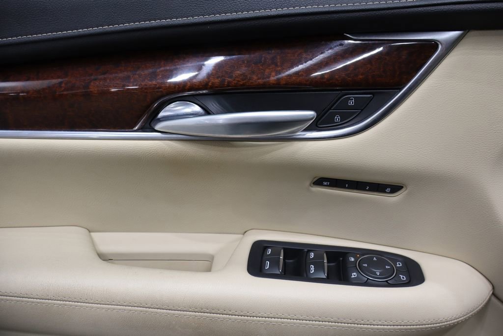 Used 2019 Cadillac XT5 Luxury image 18