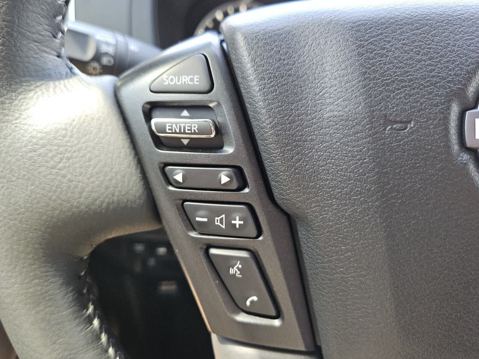 Used 2025 Nissan Frontier SV w/ SV Convenience Package AWD/4WD image 12