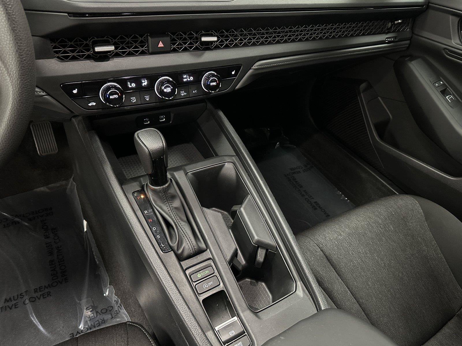 Certified 2025 Honda Accord SE image 29