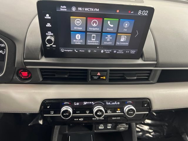 Used 2023 Honda Pilot Touring image 18