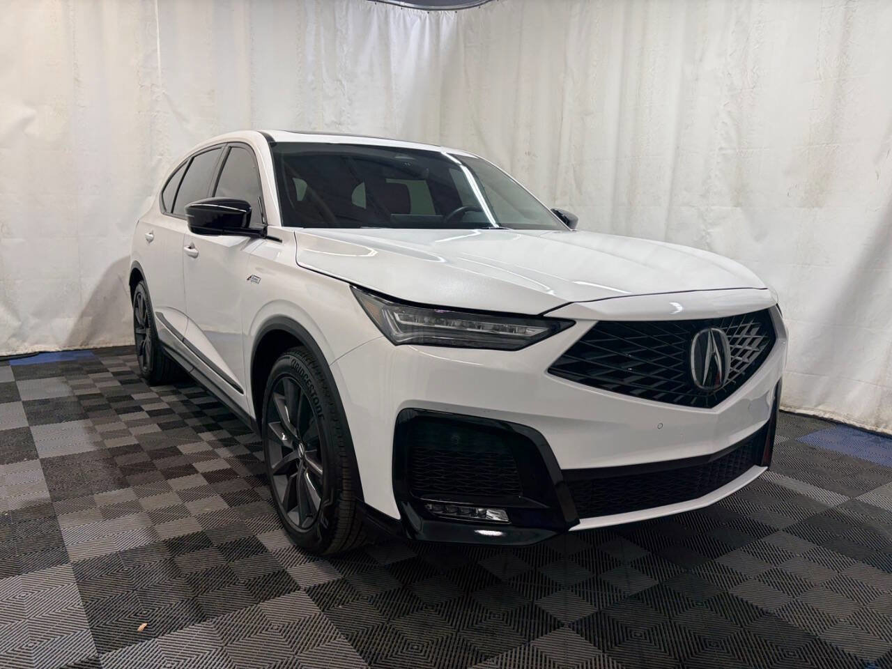 Used 2025 Acura MDX A-Spec image 3