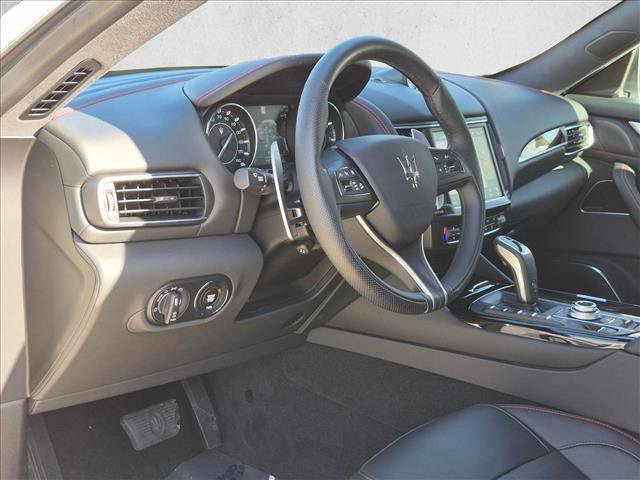 Used 2024 Maserati Levante GT Ultima AWD/4WD image 8