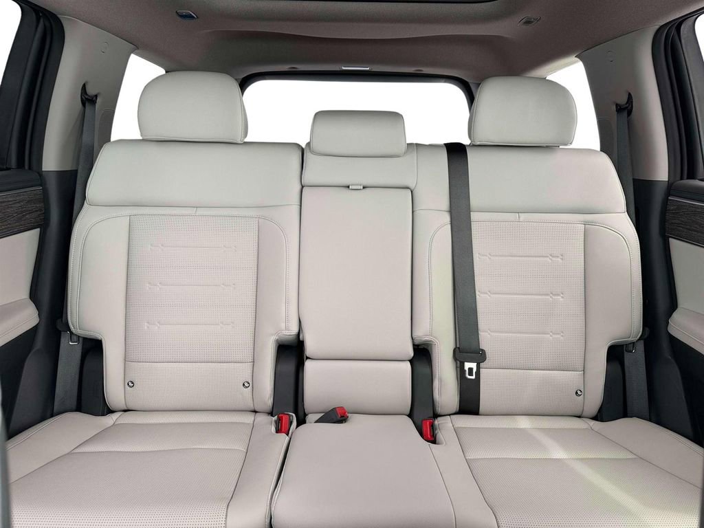 New 2026 Hyundai Santa Fe Limited image 17
