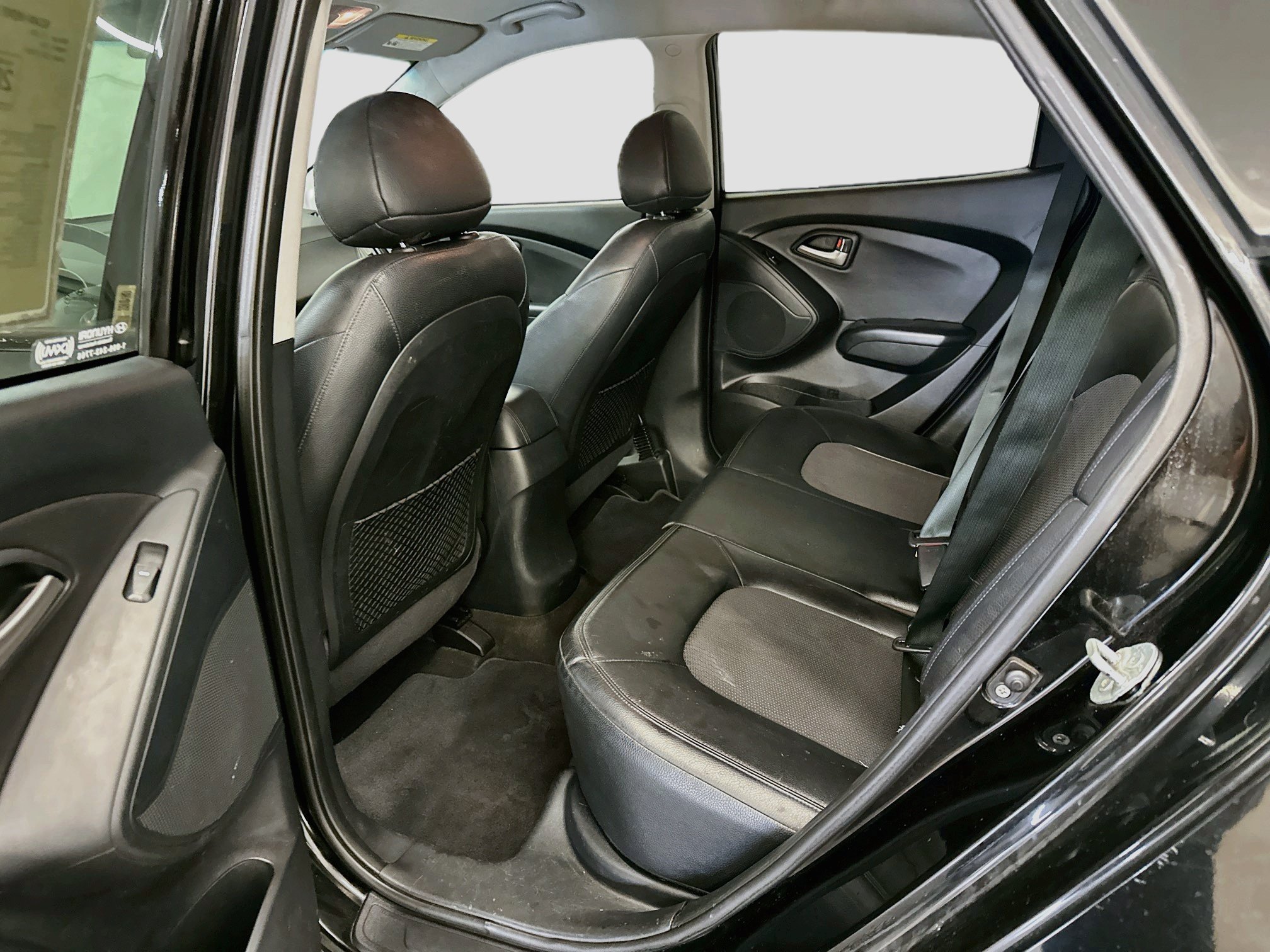 Used 2011 Hyundai Tucson GLS AWD/4WD image 27