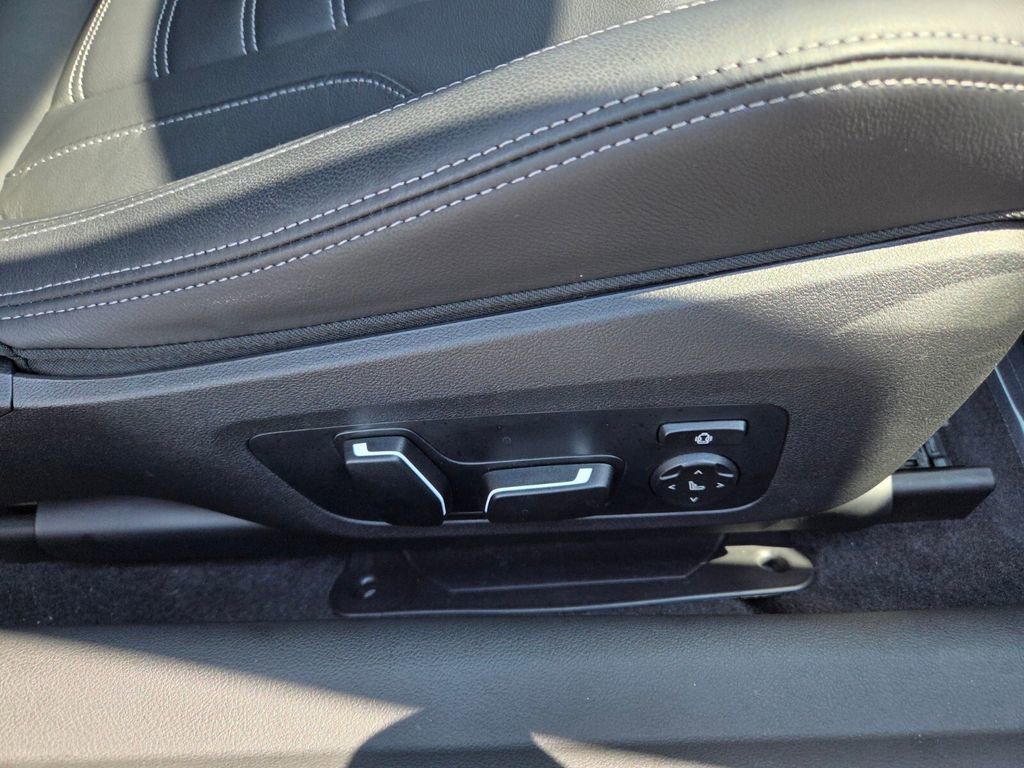 Used 2025 BMW M2 w/ Lighting Package image 16