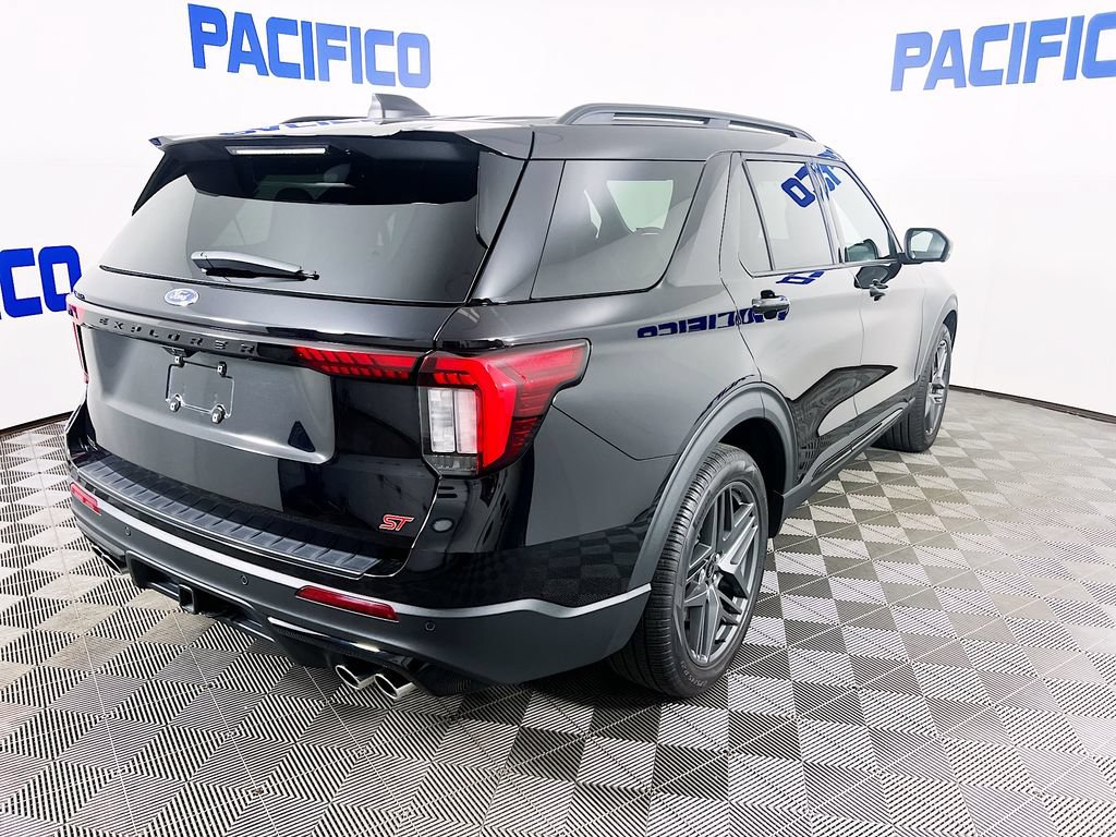 Used 2025 Ford Explorer ST w/ Sun And Sound Package AWD/4WD image 7
