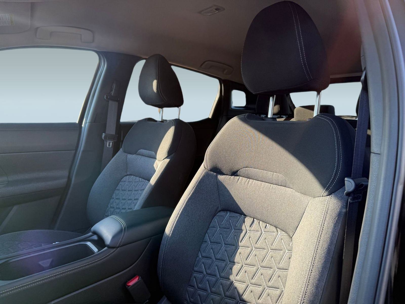 Certified 2025 Nissan Kicks SV image 23