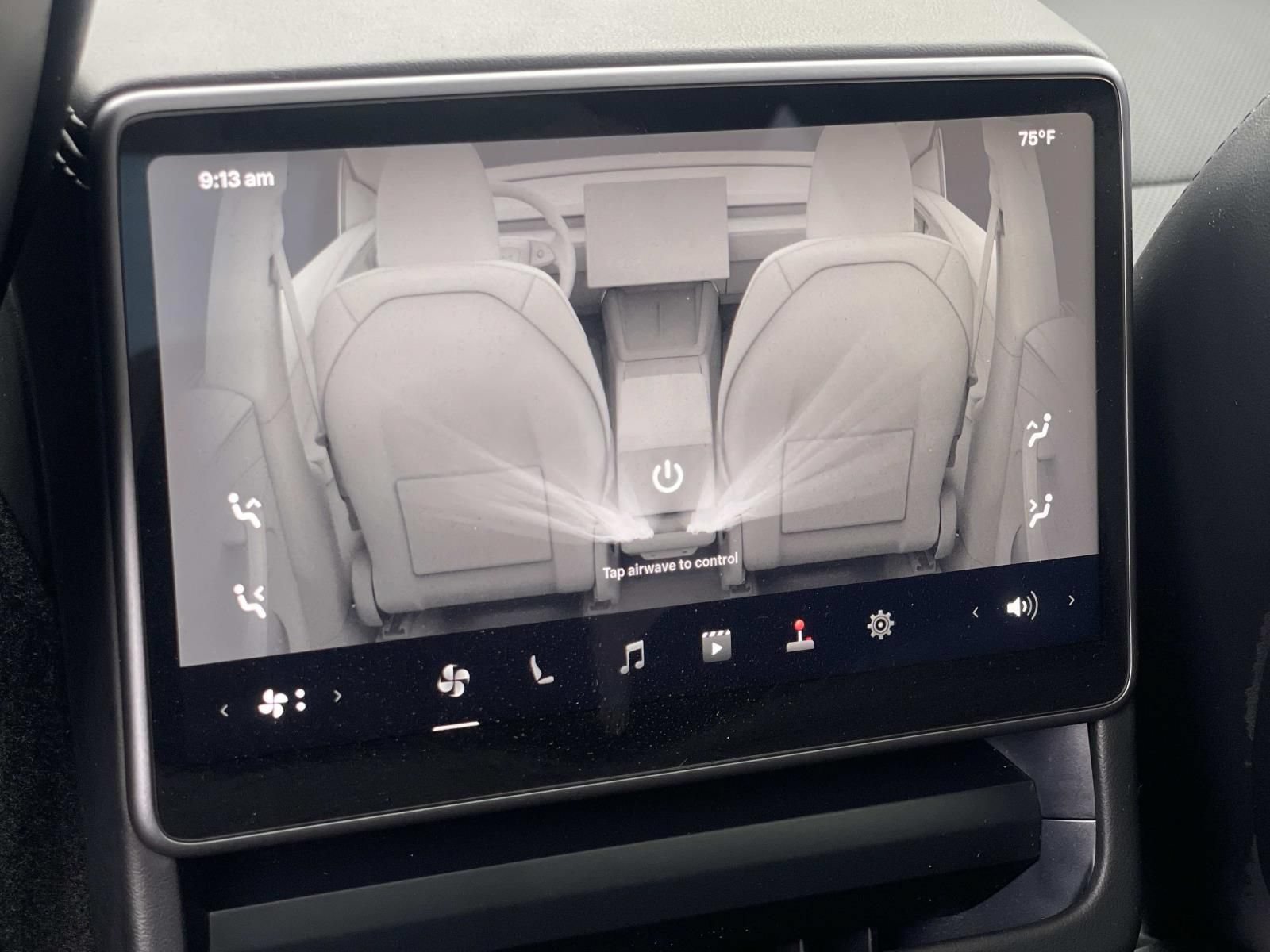 Used 2026 Tesla Model Y 2WD image 14