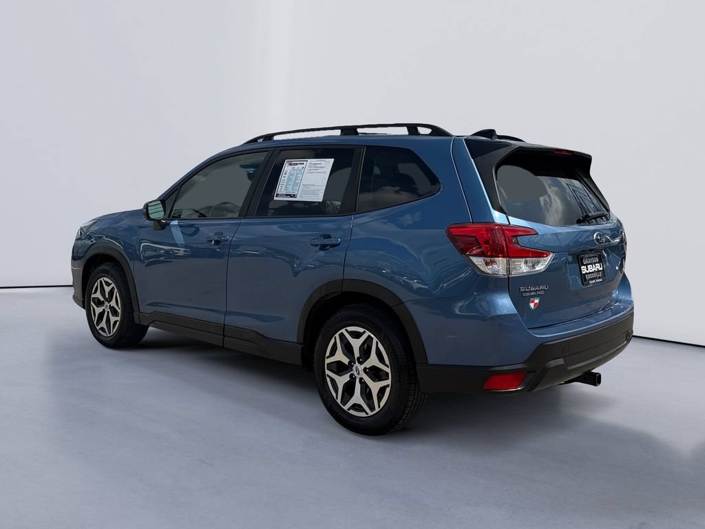 Used 2024 Subaru Forester Premium AWD/4WD image 5