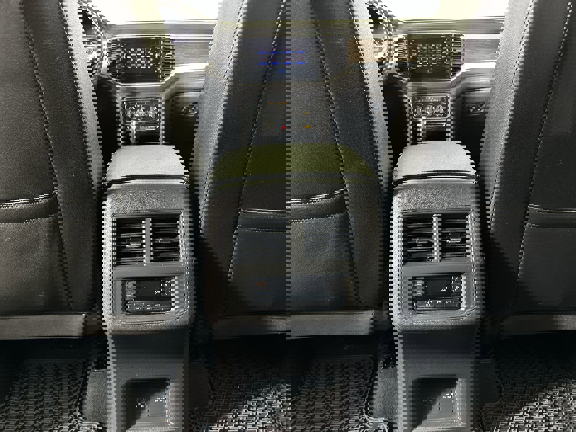 Used 2022 Volkswagen Atlas SE image 58