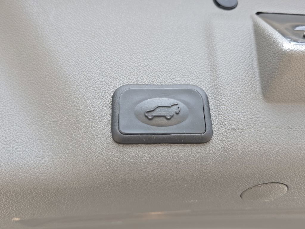 Used 2015 GMC Acadia SLT w/ Open Road Package image 14