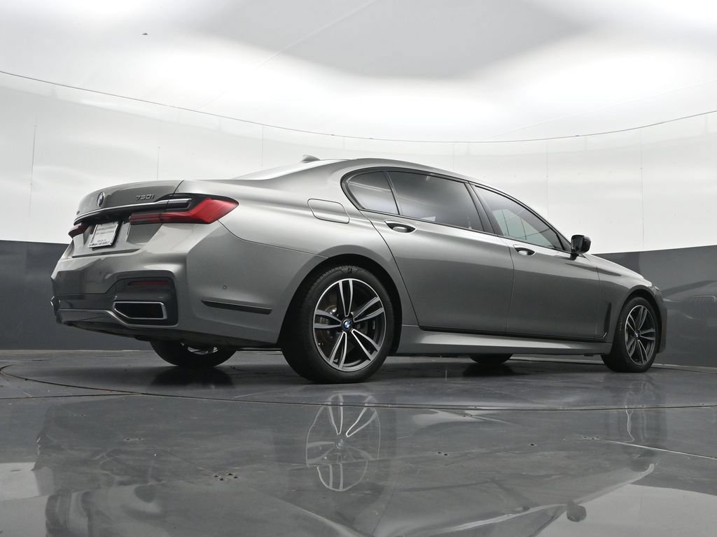 Used 2022 BMW 750i xDrive w/ M Sport Package AWD/4WD image 36