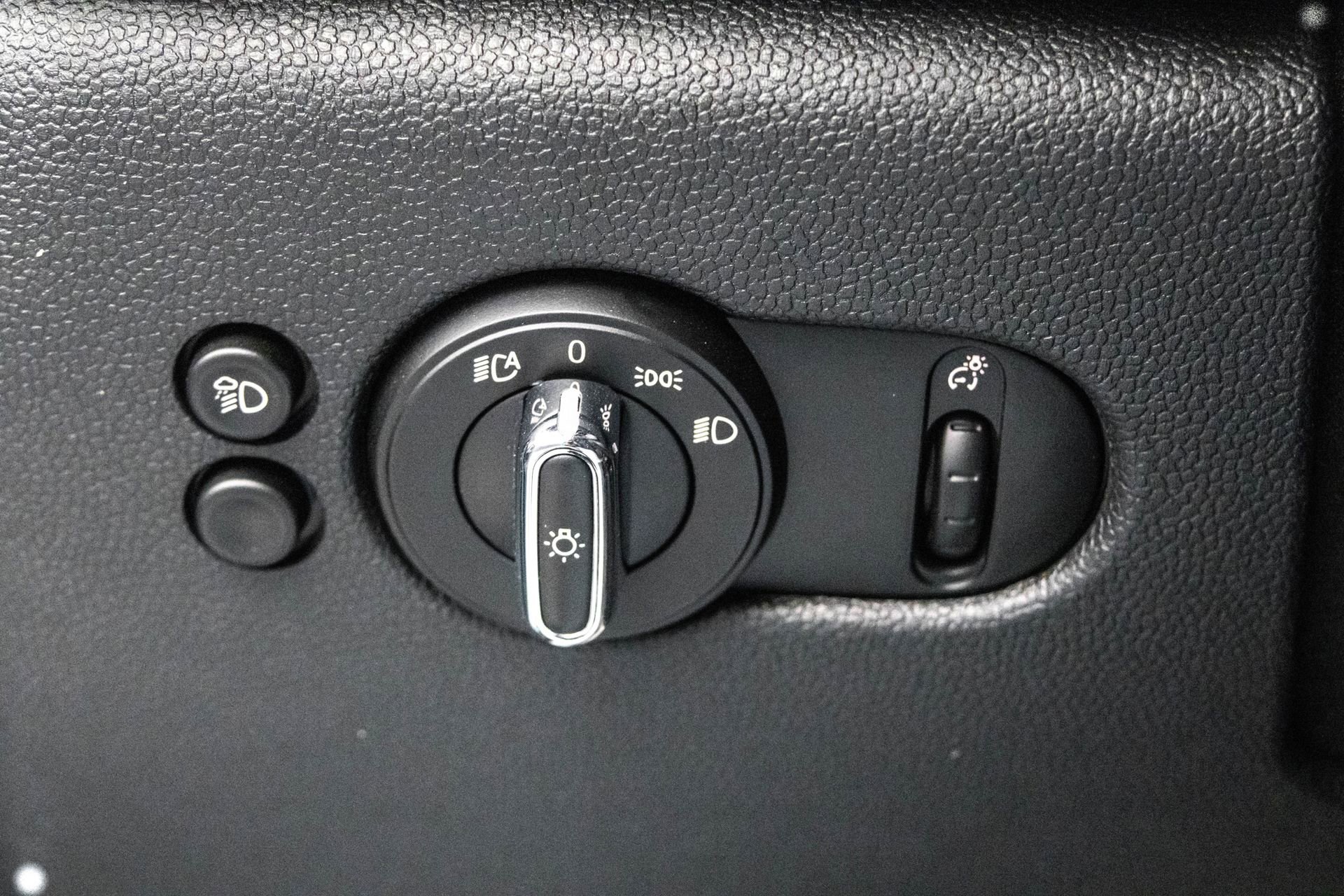 Used 2024 MINI Cooper S w/ Seaside Edition image 17