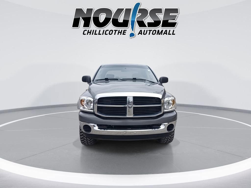 Used 2009 Dodge Ram 2500 Truck SXT image 3