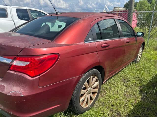 Used 2011 Chrysler 200 Touring FWD image 8