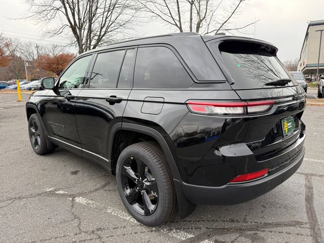 New 2025 Jeep Grand Cherokee Limited w/ Luxury Tech Group II image 10