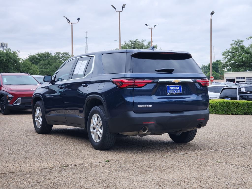 Used 2023 Chevrolet Traverse LS w/ LPO, Roadside Safety Package FWD image 7