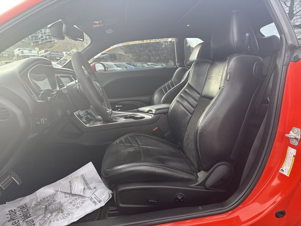 Used 2019 Dodge Challenger SRT Hellcat w/ Widebody Package image 11