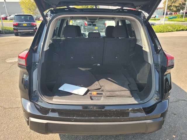 Certified 2024 Nissan Rogue SV AWD/4WD image 11