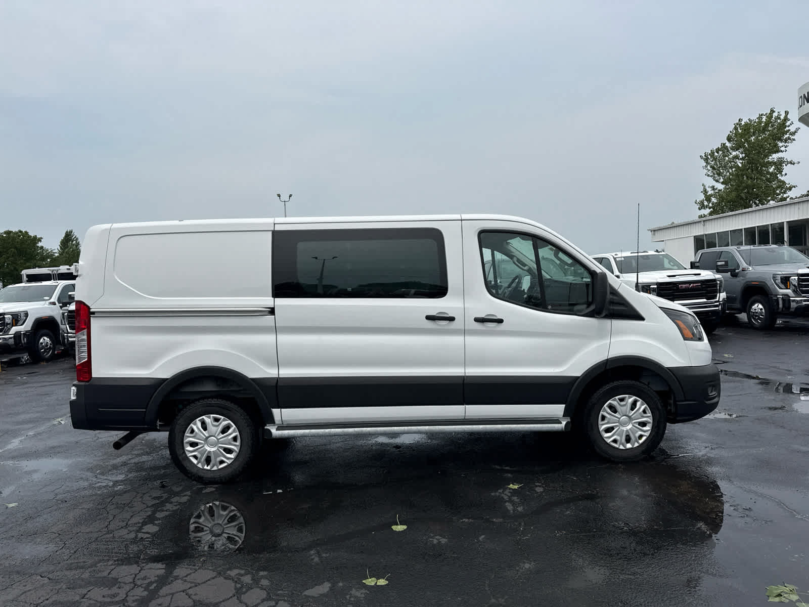 Used 2025 Ford Transit 250 Low Roof w/ Exterior Upgrade Package RWD image 6