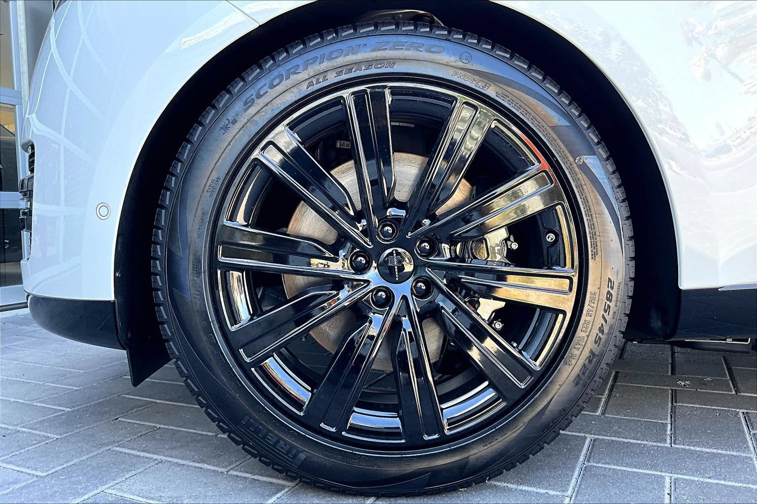 New 2026 Land Rover Range Rover SE AWD/4WD image 12