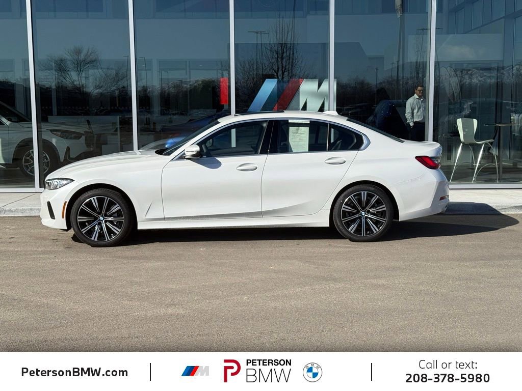 Used 2025 BMW 330i xDrive Sedan w/ Convenience Package image 2