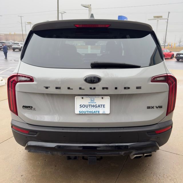 Used 2021 Kia Telluride SX w/ SX Prestige Package image 4