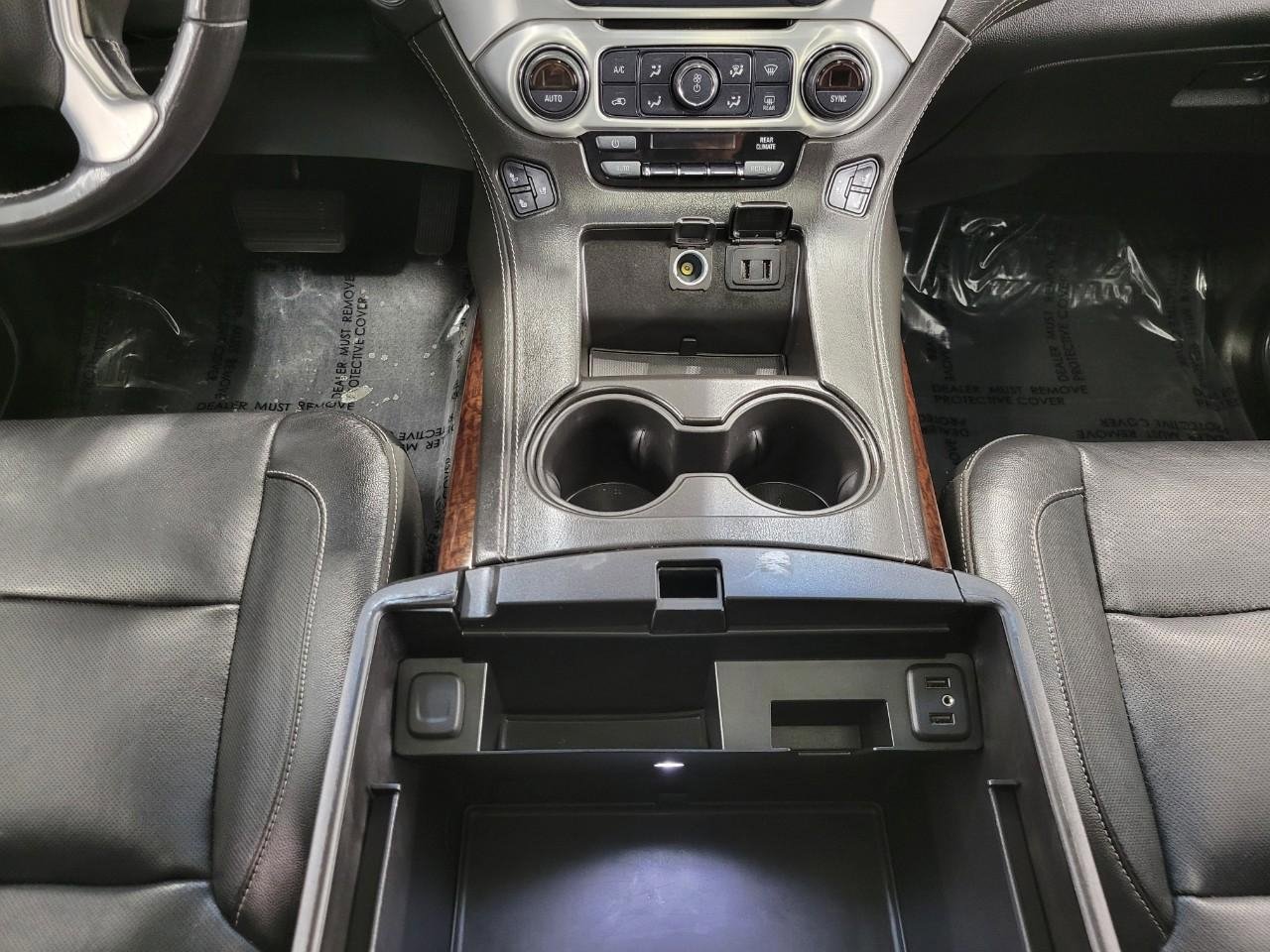 Used 2020 GMC Yukon XL SLT w/ Open Road Package image 18