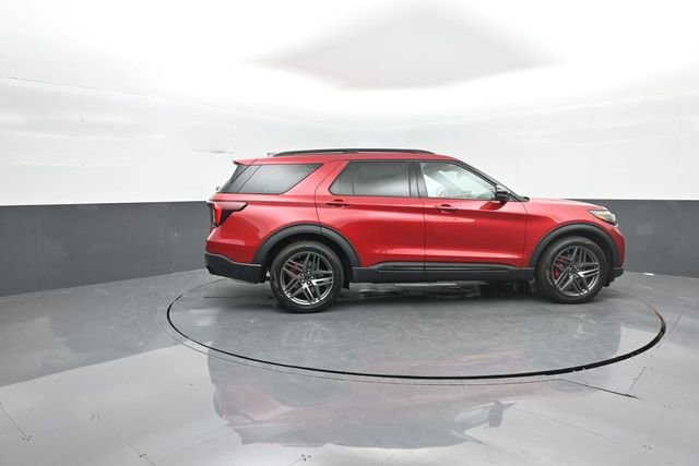 New 2026 Ford Explorer ST w/ Sun And Sound Package image 8