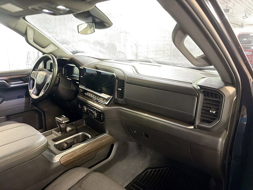 Used 2023 Chevrolet Silverado 1500 RST image 12