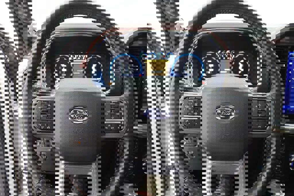 Used 2023 Ford F150 Lariat w/ Equipment Group 502A High image 20