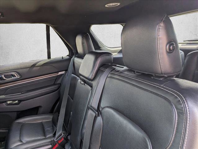 Used 2019 Ford Explorer Limited w/ Class III Trailer Tow Package FWD image 16
