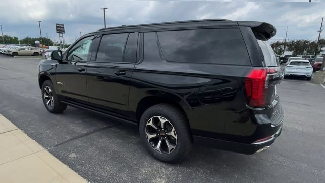 New 2026 GMC Yukon XL AT4 w/ AT4 Premium Plus Package AWD/4WD image 8