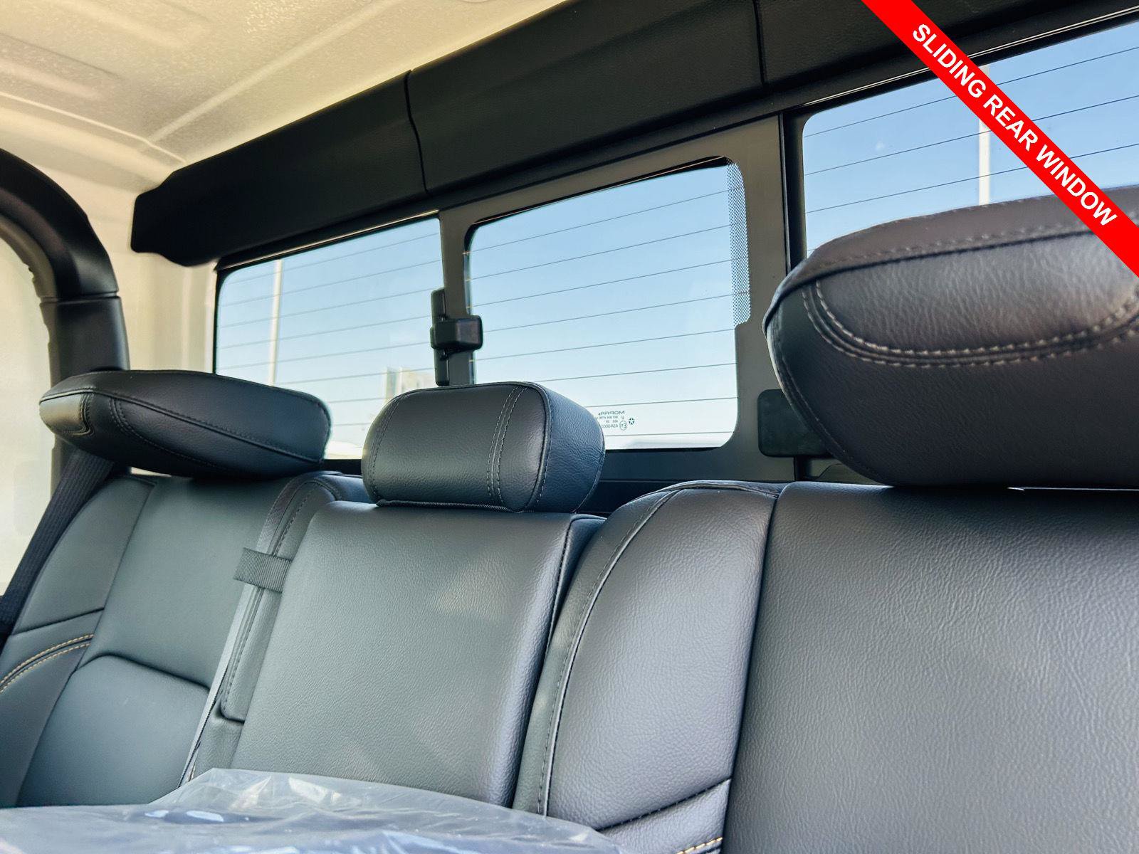 New 2026 Jeep Gladiator Sport AWD/4WD image 9