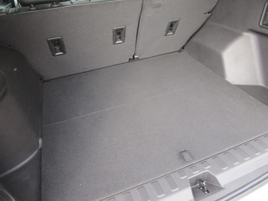 Used 2024 Chevrolet Equinox RS FWD image 17