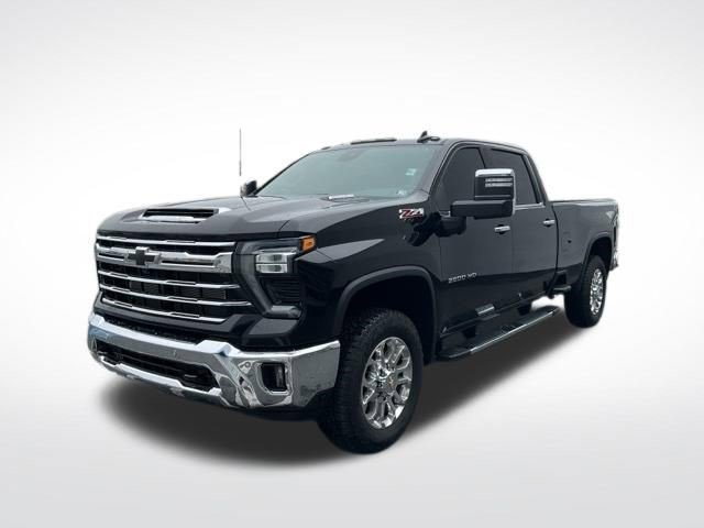 Certified 2025 Chevrolet Silverado 3500 LTZ image 3
