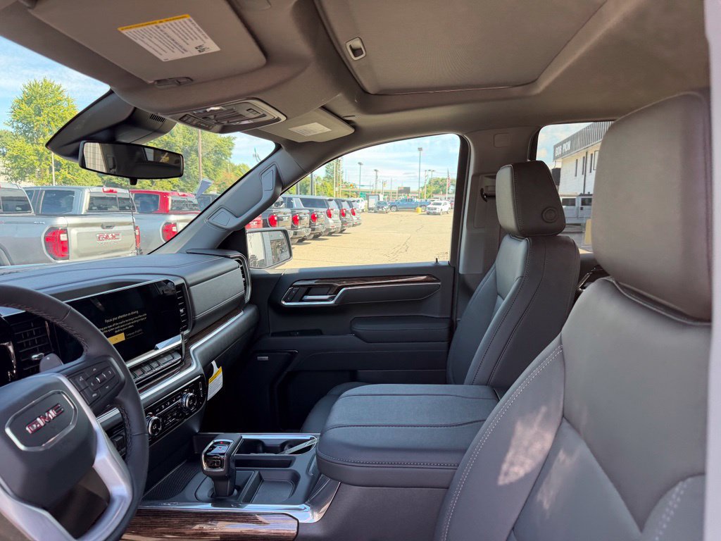 New 2026 GMC Sierra 1500 Elevation w/ Elevation Premium Package AWD/4WD image 17