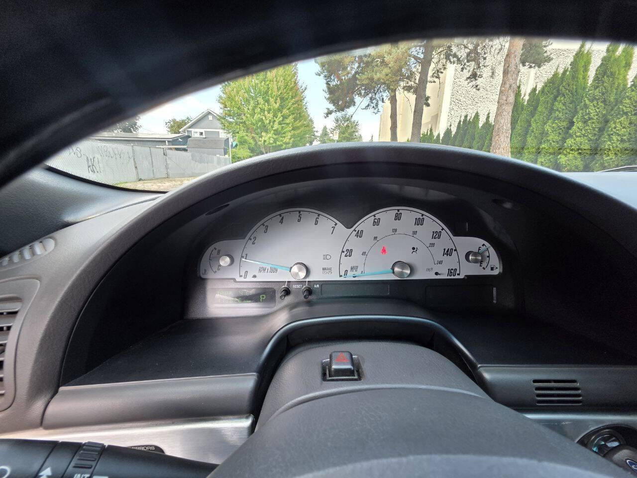 Used 2002 Ford Thunderbird Deluxe 2dr Convertible image 13