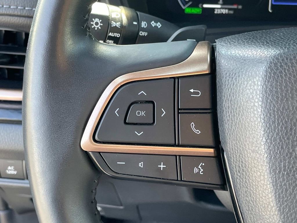 Used 2024 Toyota Grand Highlander AWD Hybrid image 11