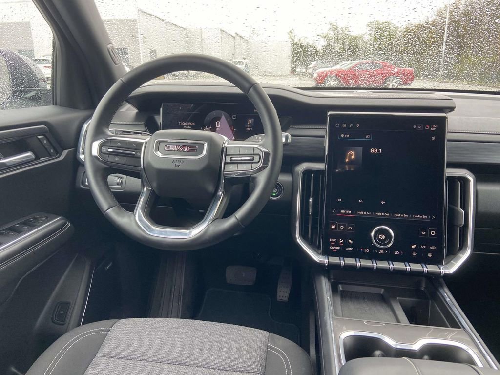 Used 2025 GMC Acadia Elevation FWD image 13