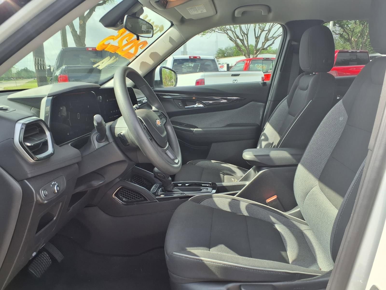 Used 2025 Chevrolet TrailBlazer LT image 17