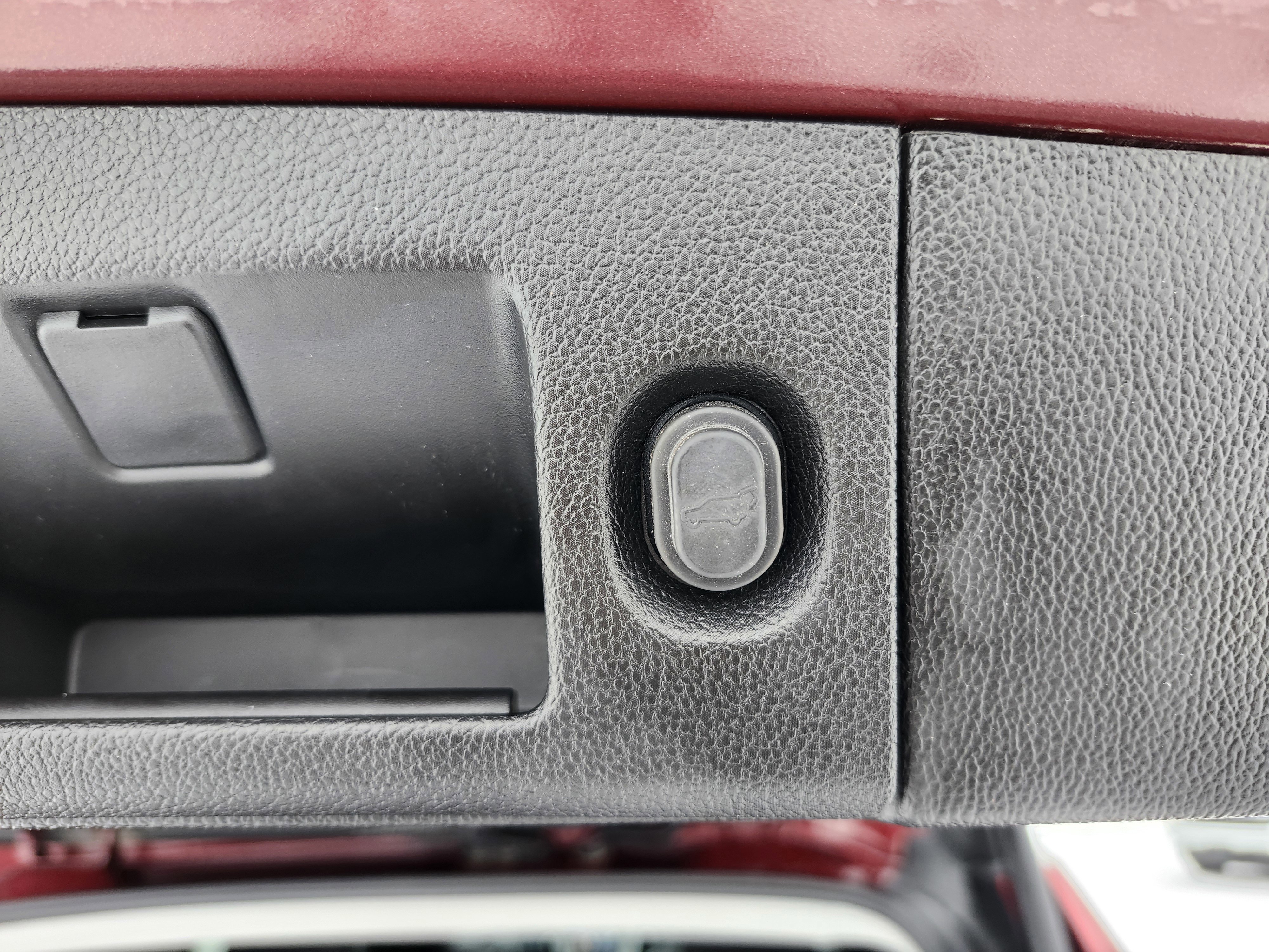 Used 2019 Chevrolet Tahoe Premier image 38