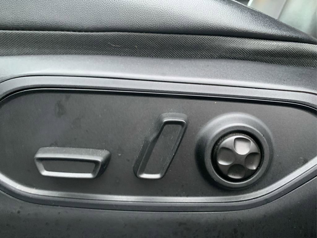 Used 2022 Jeep Grand Cherokee L Limited image 37