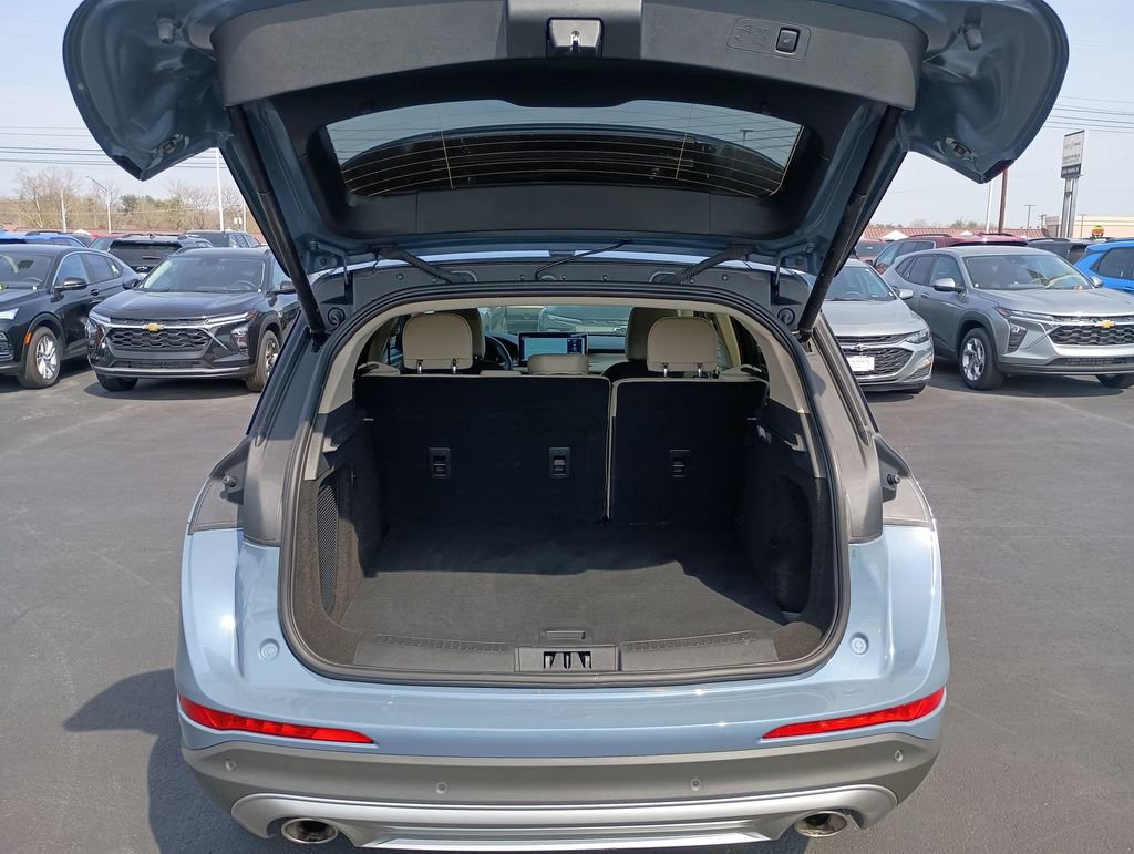 Used 2025 Lincoln Corsair FWD image 28